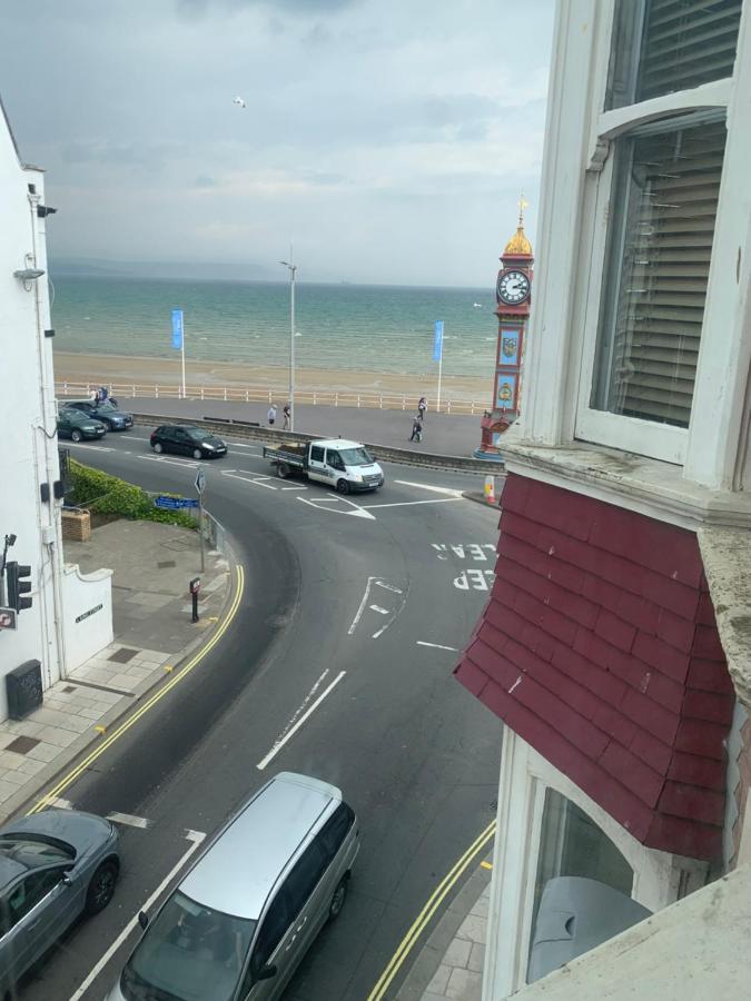 Amazing Sea Views ,brilliant Location